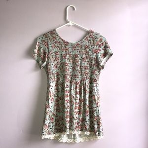 Junior’s Short Sleeve Peplum Top, Smocked Bust
